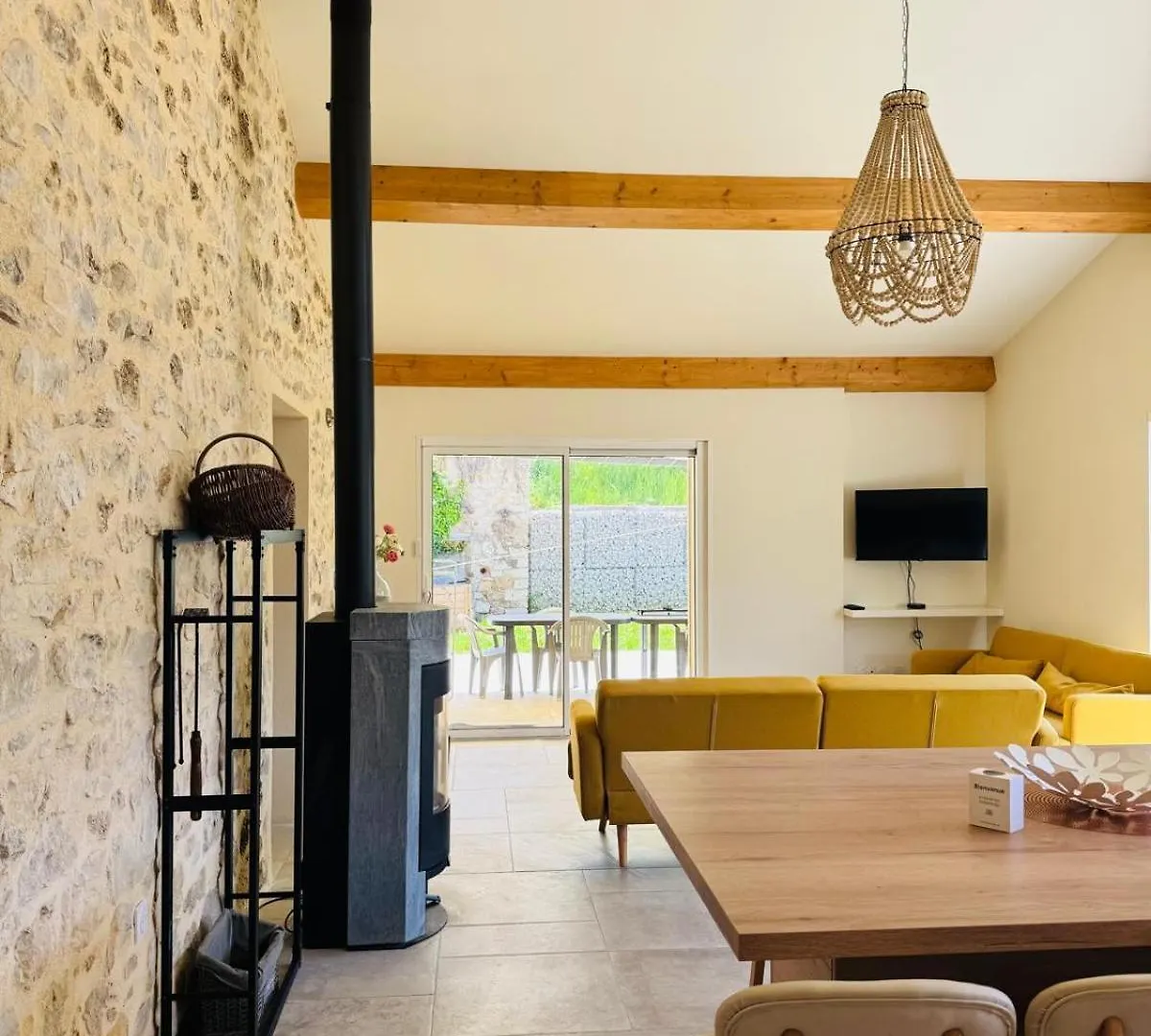 Maison De Charme - Jardin - Parking - Proche Cea Cadarache - Iter Saint-Paul-les-Durance 0*,